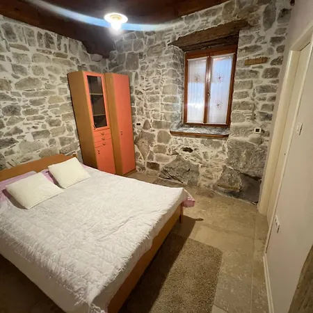 Appartamento Poli Luce *